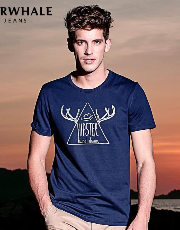 夏日潮流之选 马克华菲抽象鹿角几何T恤的个性魅力